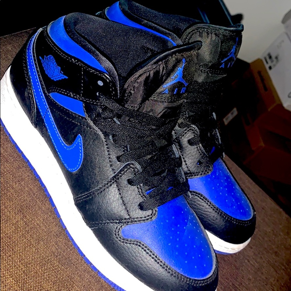 Air Jordan retro 1 “Royal”